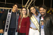 CURTA AS FOTOS DA FESTA DO PUDIM 2015