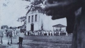 Antiga Igreja da Matriz. No fundo, o coreto onde se gritava os leil&otilde;es