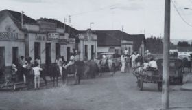 Rua Juca Lim&iacute;rio em tempos antigos