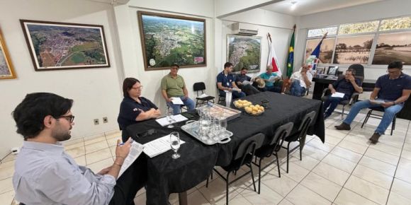 Prefeitura de Lagoa Formosa apresenta aos vereadores Projeto de Lei que muda a forma de escolha de diretores escolares