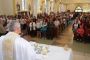 Devotos de Nossa Senhora da Piedade de Lagoa Formosa participam de romaria em ato de fé